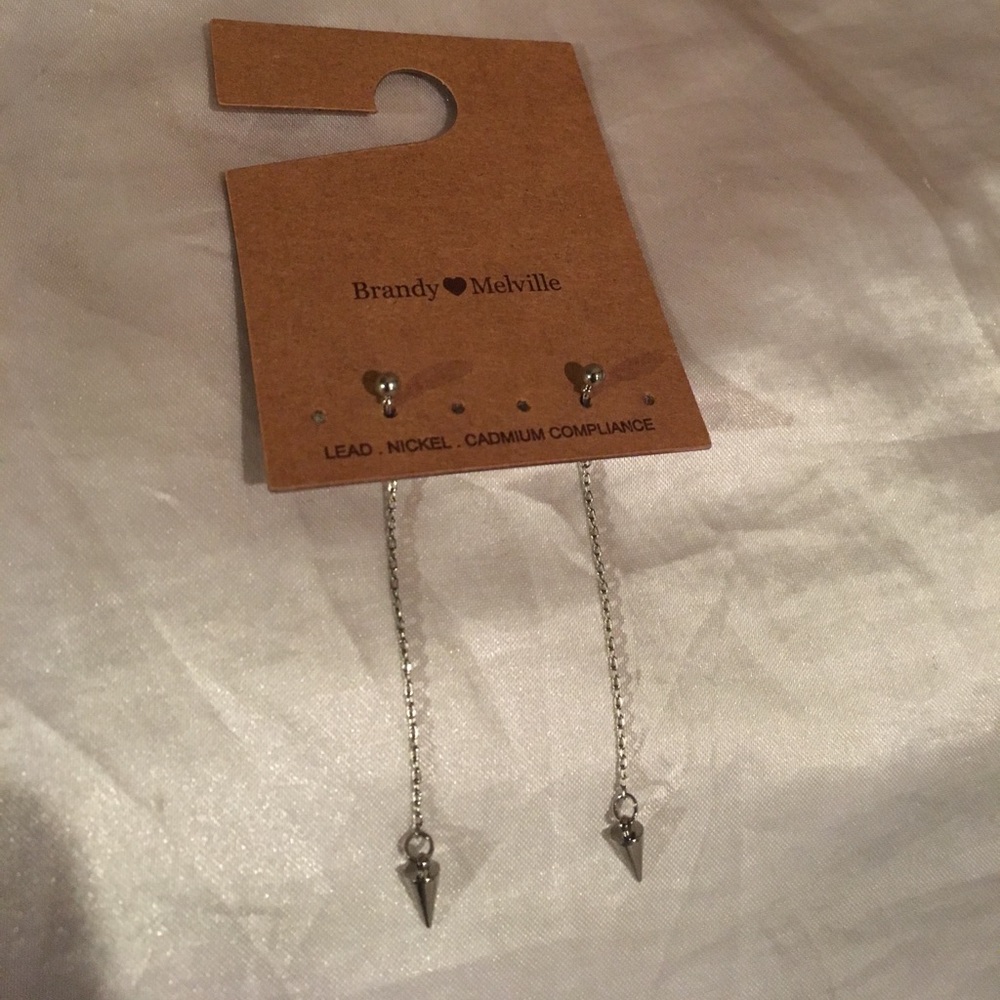 Brandy Melville Earrings ✨