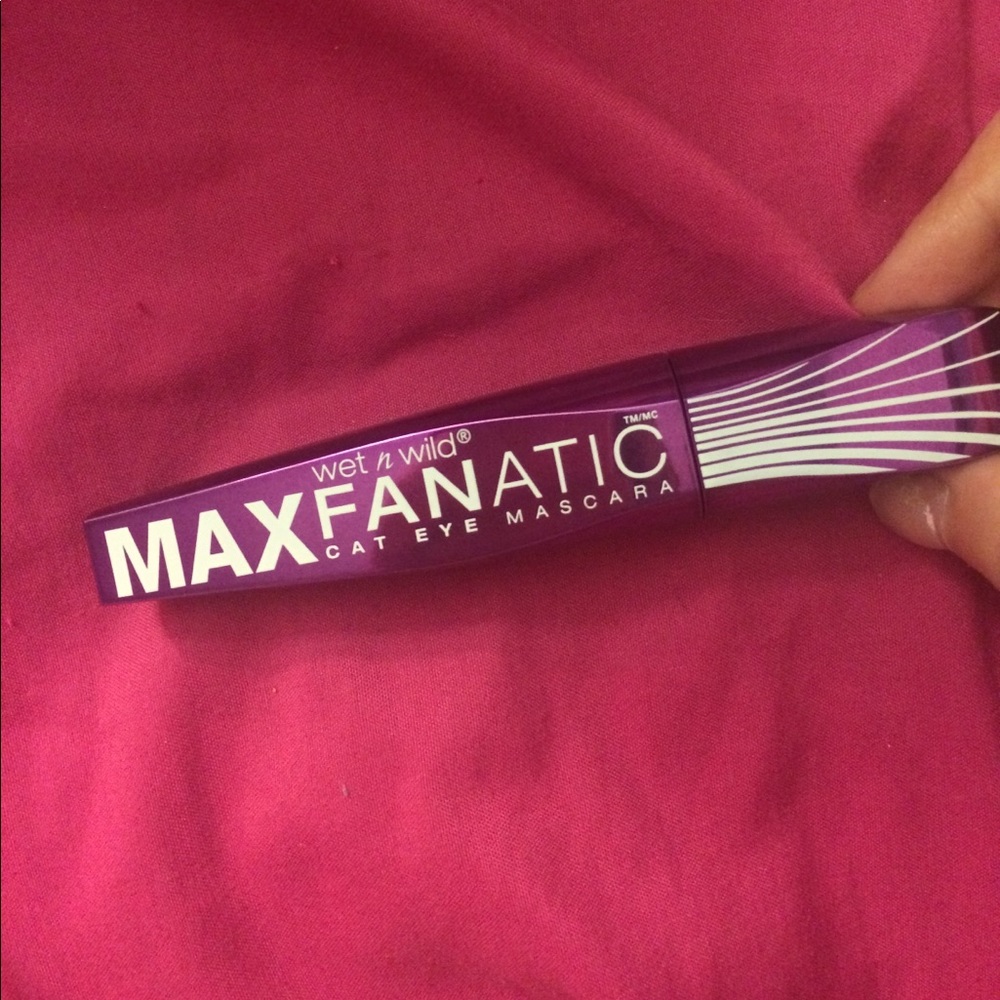 wet n wild max fanatic cat eye mascara