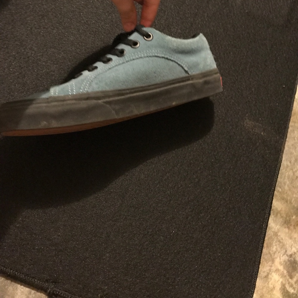 Vans - Picture 2 of 3