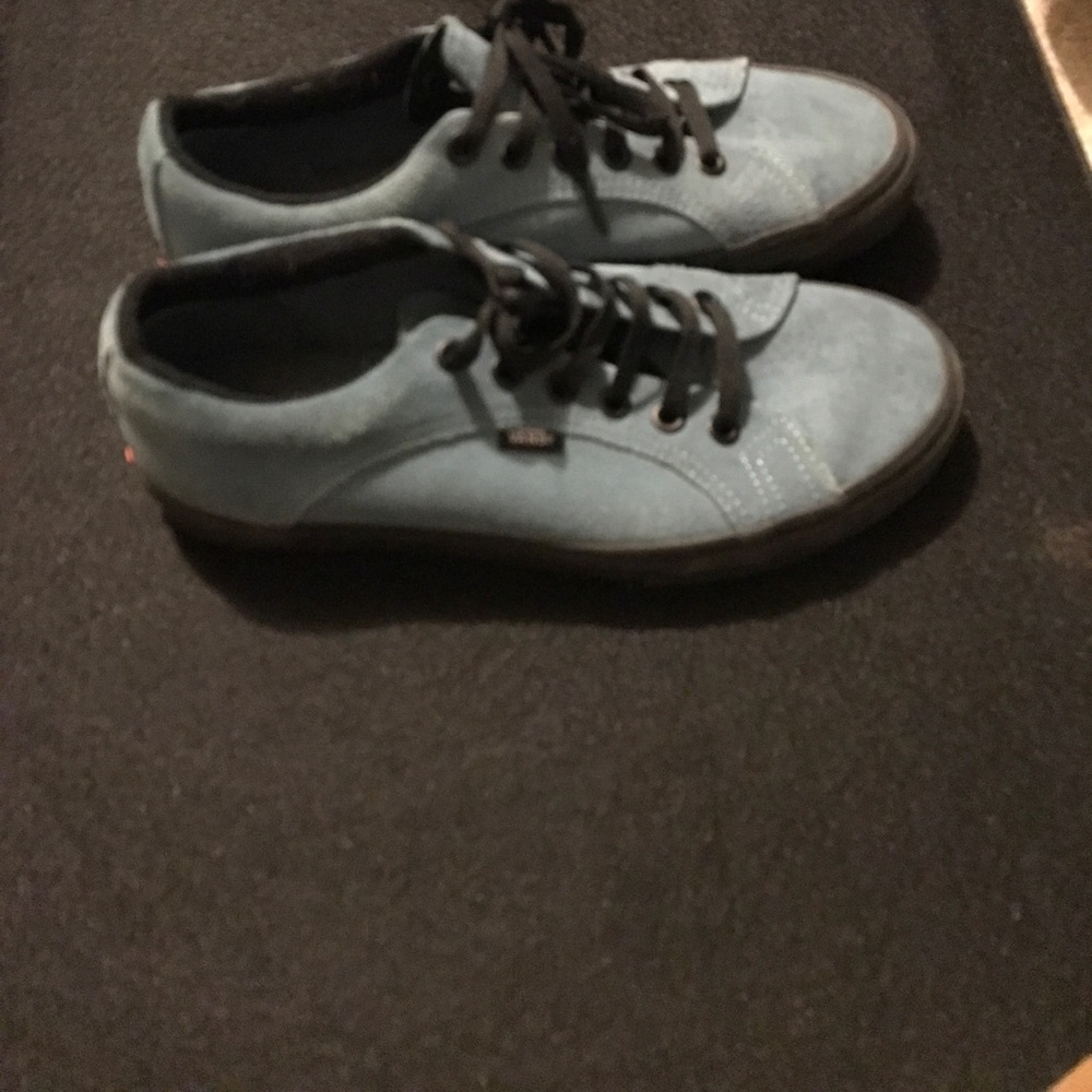 Vans - Picture 3 of 3