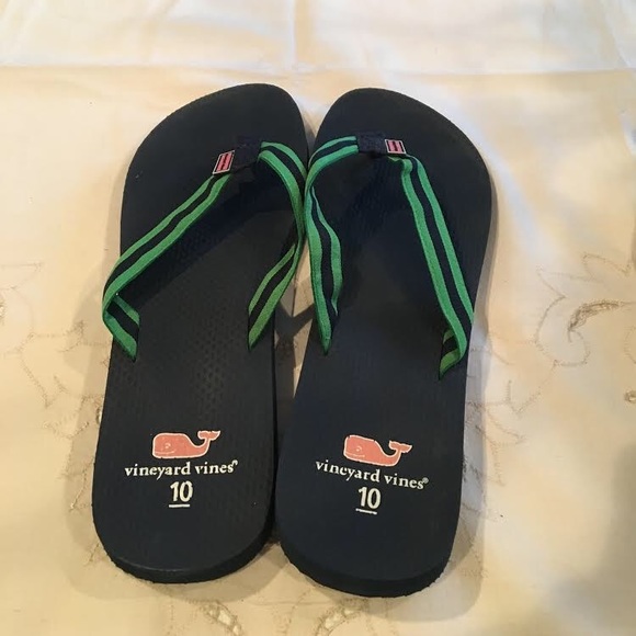 Vineyard Vines Shoes - Vineyard Vines Flip Flops