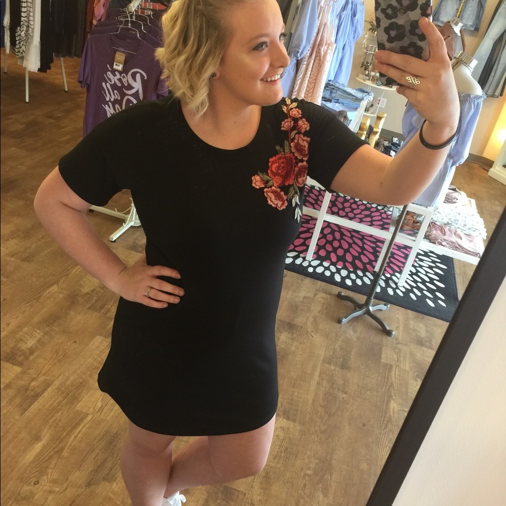Black Rose Dress💕🙌🏽