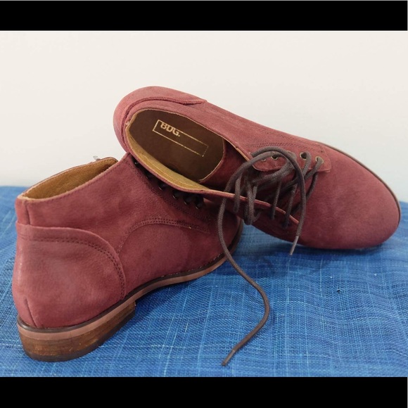 NIB! UO BDG Leather Booties - size 6 - Picture 3 of 4