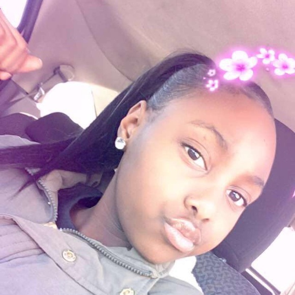 Meet your Posher, Kiya - Picture 1 of 1