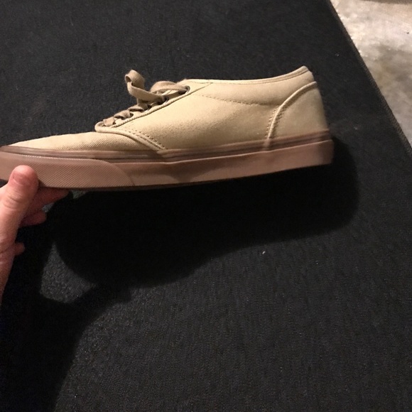 Vans - Picture 2 of 3