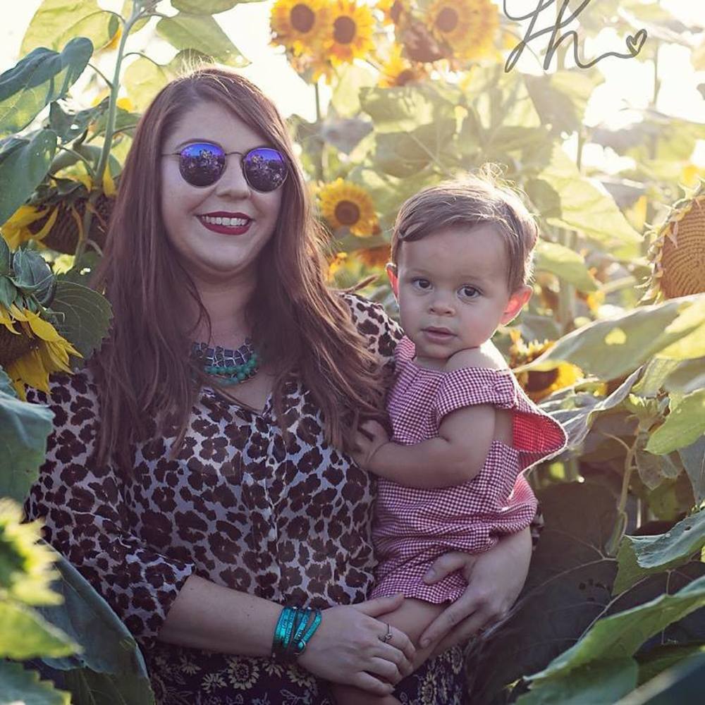 Meet your Posher, Sabra