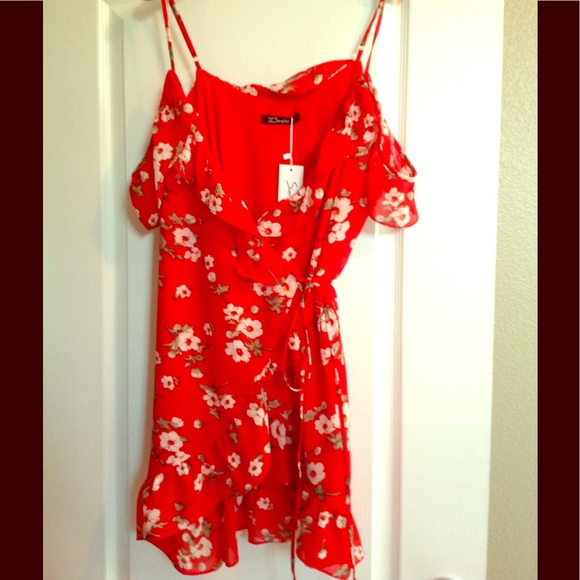 Simplee Apparel Floral Ruffle Cold Shoulder Dress - Picture 2 of 4