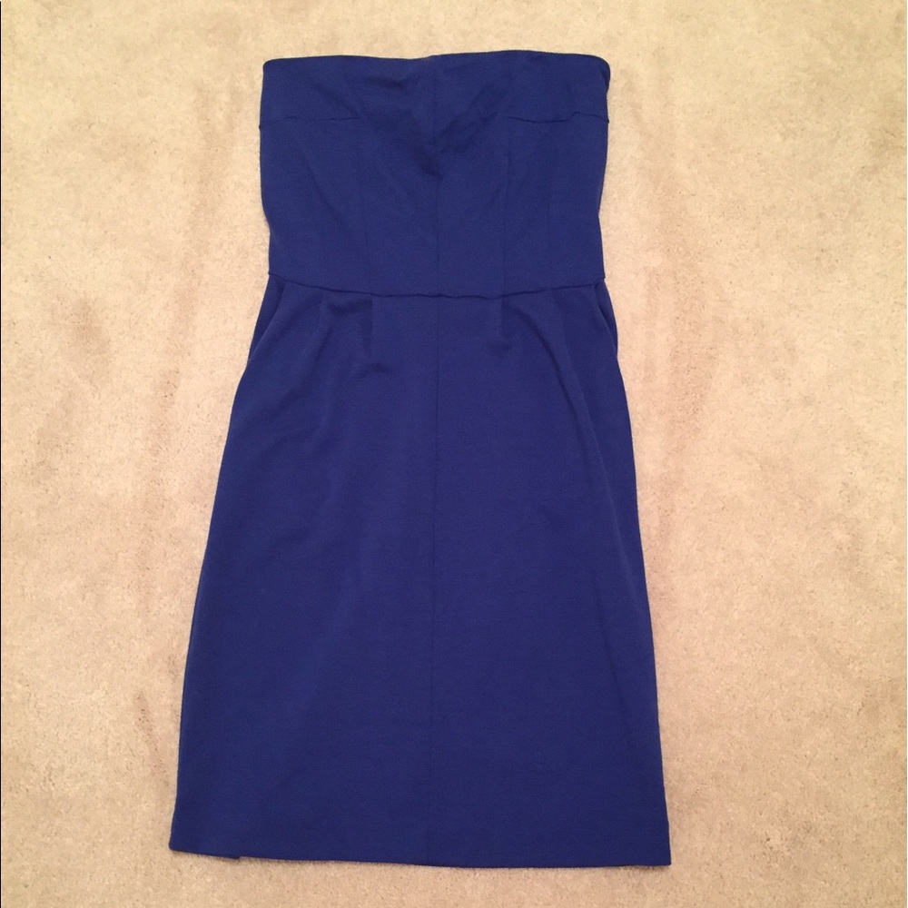 Express strapless dress with shelf bra