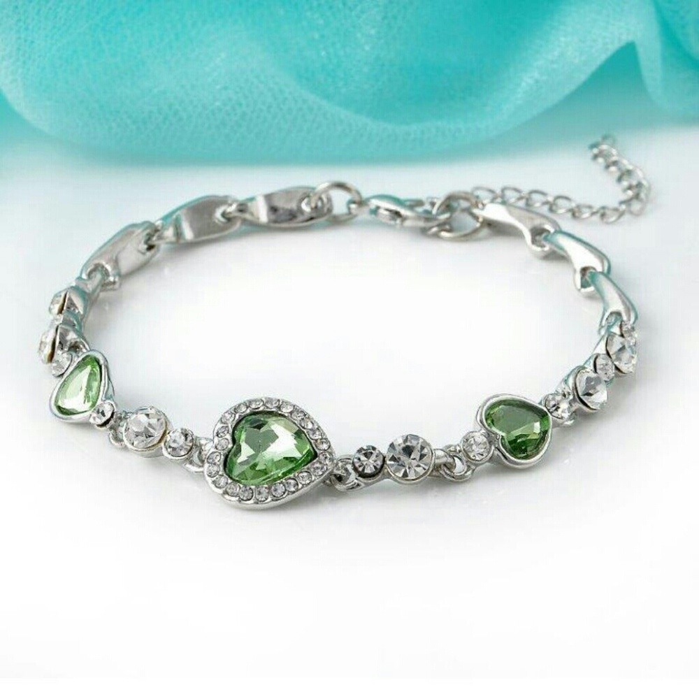 New Green heart bracelet with rhinestone