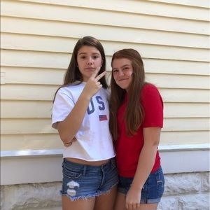 Meet your Posher, Ava