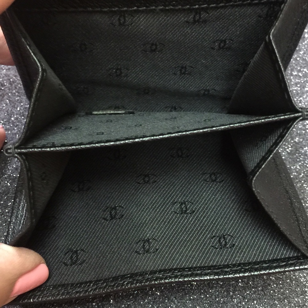 ‼️🚨SOLD-AUTHENTIC CHANEL WALLET-SOLD🚨‼️🎉🎈🎊🥳 - Picture 6 of 8