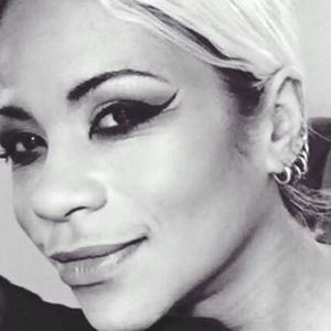 Meet your Posher, Debbra