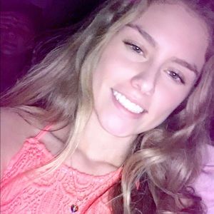 Meet your Posher, Nikki