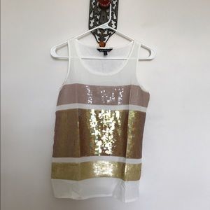 ❗️LAST CALL❗️NWOT Express Tank Top