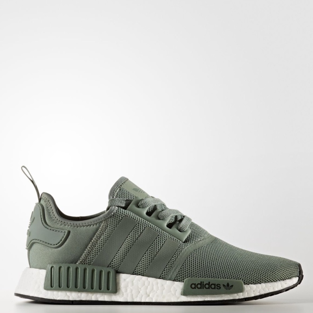 SOLD 🎉🎉🎉Adidas NMD NWB Size 6 men. 8 Women