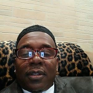 Meet your Posher, Omar octavius