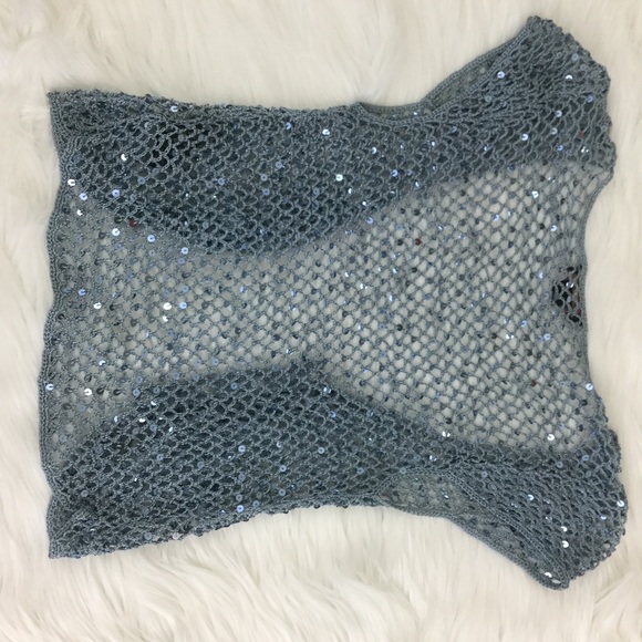 Cute XOXO Collection Shawl - Picture 5 of 6