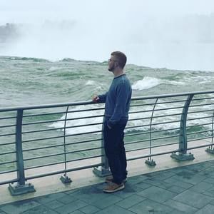 Meet your Posher, Zach