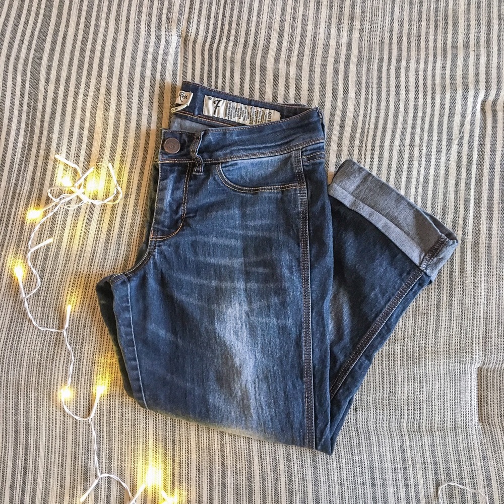 Stretchy & Soft Cropped Legging