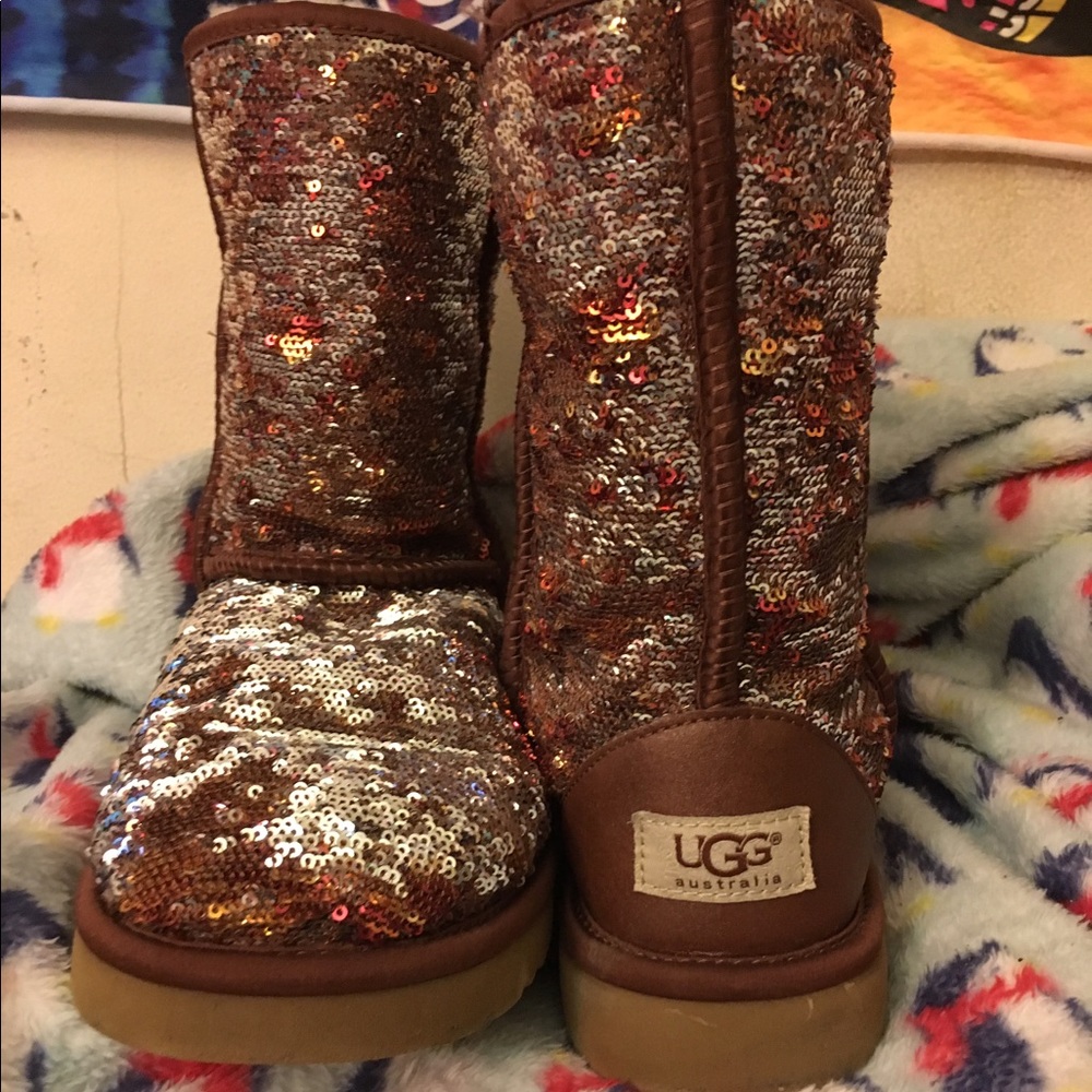 Uggs size 8 very soft comfortable