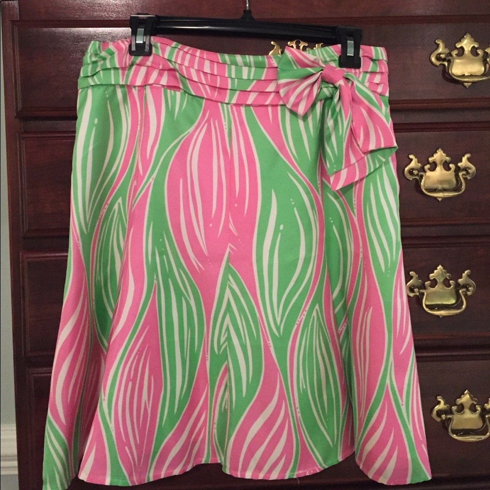 Pink and green lily skirt EUC