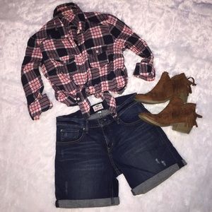 Dark wash FOSSIL boyfriend shorts