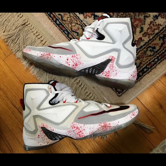 Lebron 13 friday 13th - Picture 2 of 3