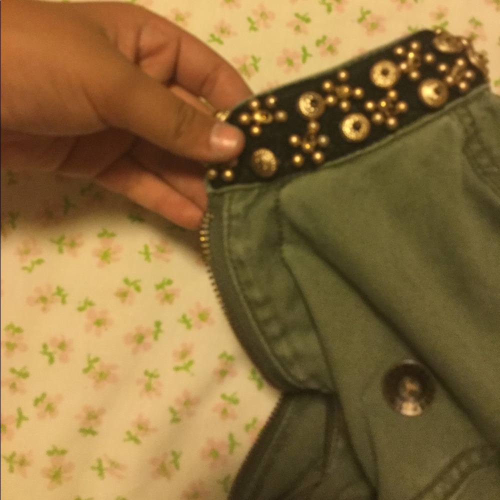 Jacket - Picture 2 of 4