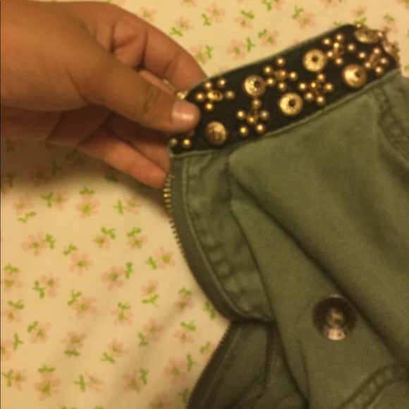 Jacket - Picture 2 of 4