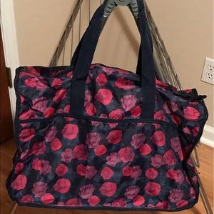 Large Ulta duffle bag with wheels