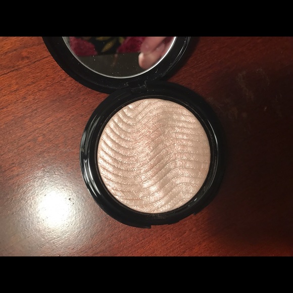 makeup forever pro fusion highlighter