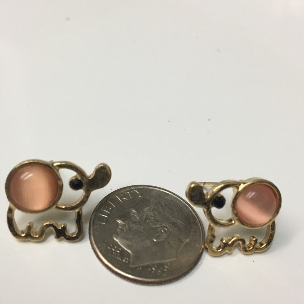 CUTE baby elephant stud earrings - Picture 2 of 2