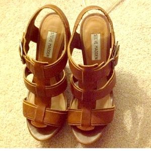 Steve Madden brown wedges