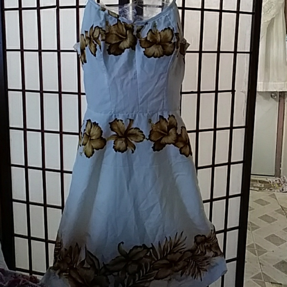 Hawaiian dress