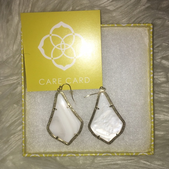 Kendra Scott Accessories - Kendra Scott earrings