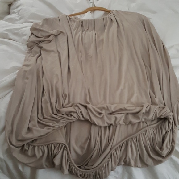 Top - Picture 2 of 2