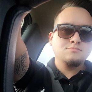 Meet your Posher, Emilio