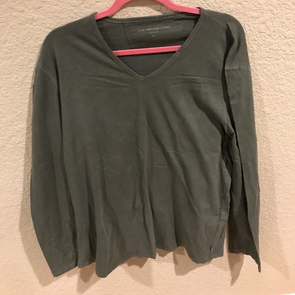 Long sleeved t shirt