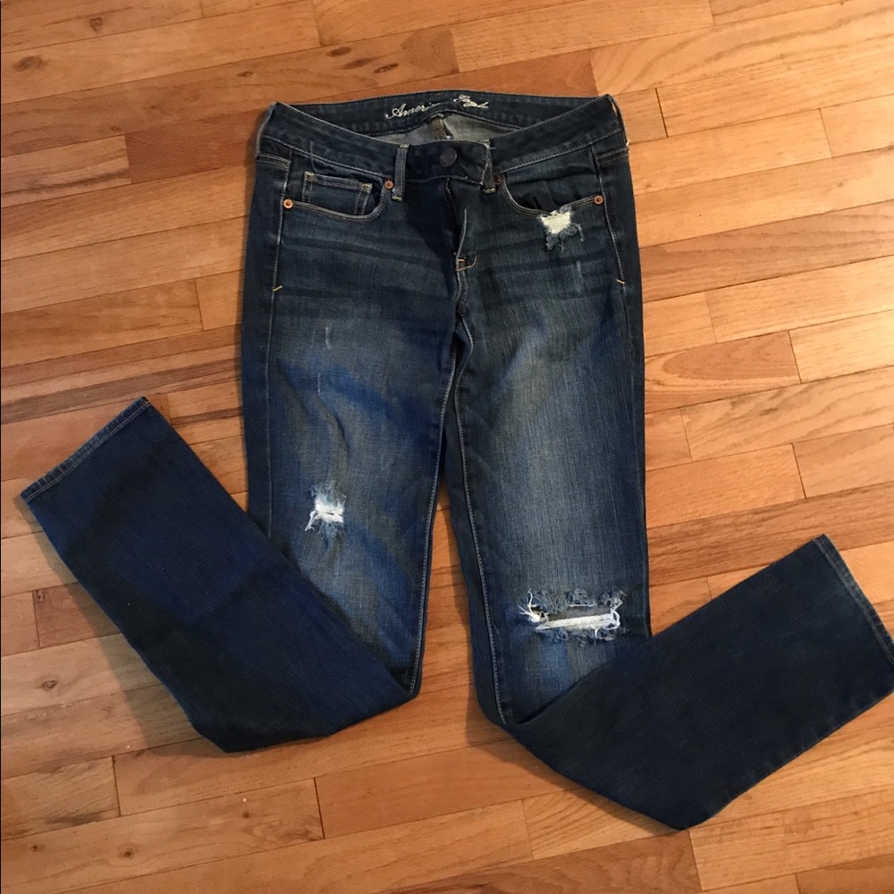 American Eagle Distressed Skinny Jean