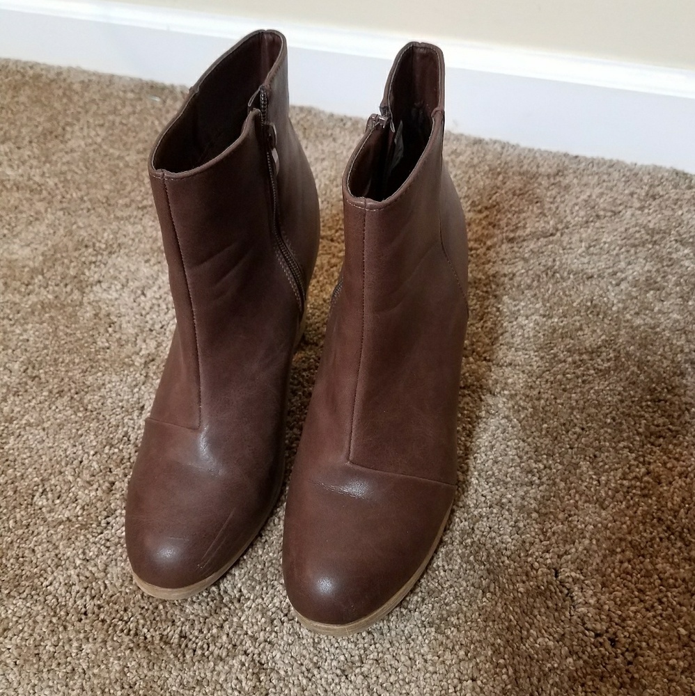 Rampage ankle booties 10M