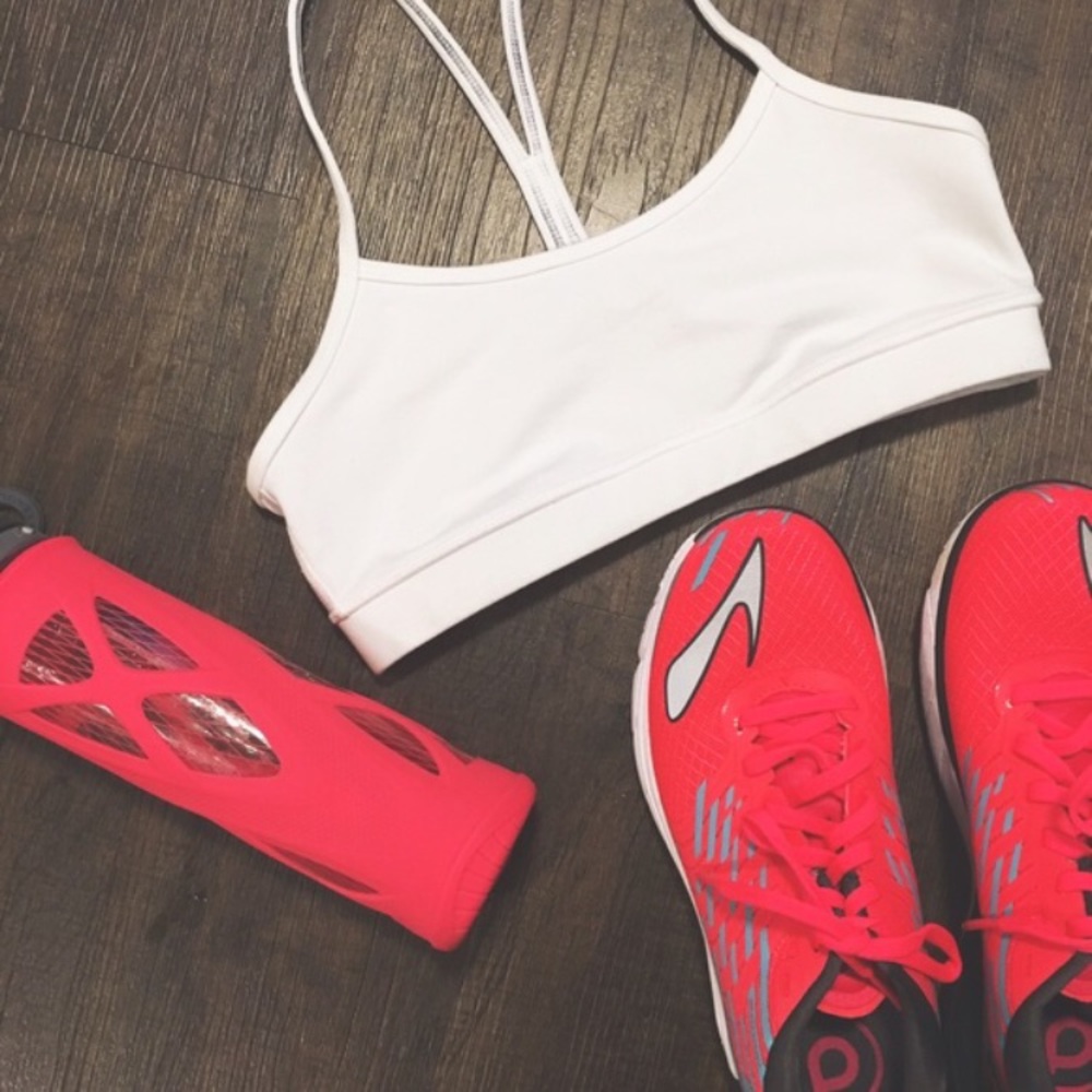 White Lulu Y Bra