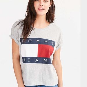 tommy hilfiger jeans logo Urban outfitters top