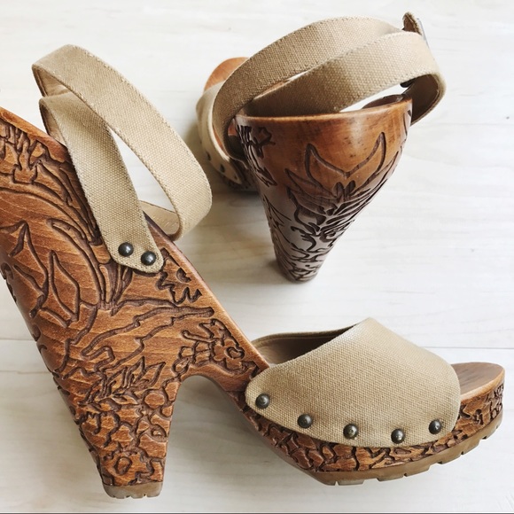 Stella McCartney • carved wooden wedges - Picture 2 of 5