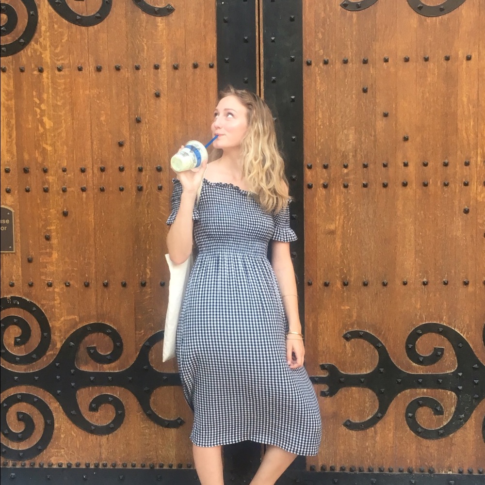 Meet your Posher, Naomi