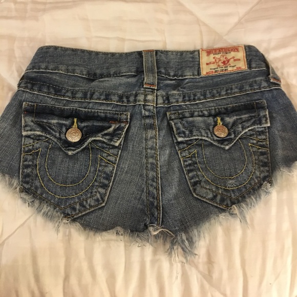 True Religion Joey cut-off shorts - Picture 2 of 4