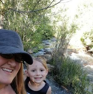 Meet your Posher, Meredith