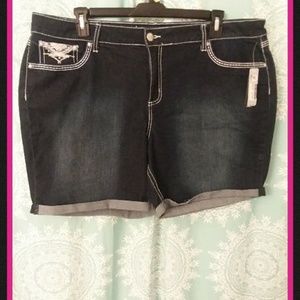 Jean shorts with free gift!