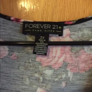 Forever 21 Tops - Black Floral Crop Top Forever 21 Tops - Black Floral Crop Top