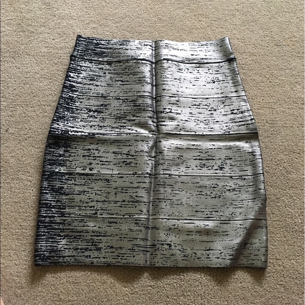 Metallic mini skirt