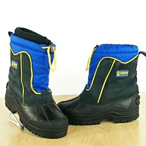 Youth size 3 Snow Winter boot
